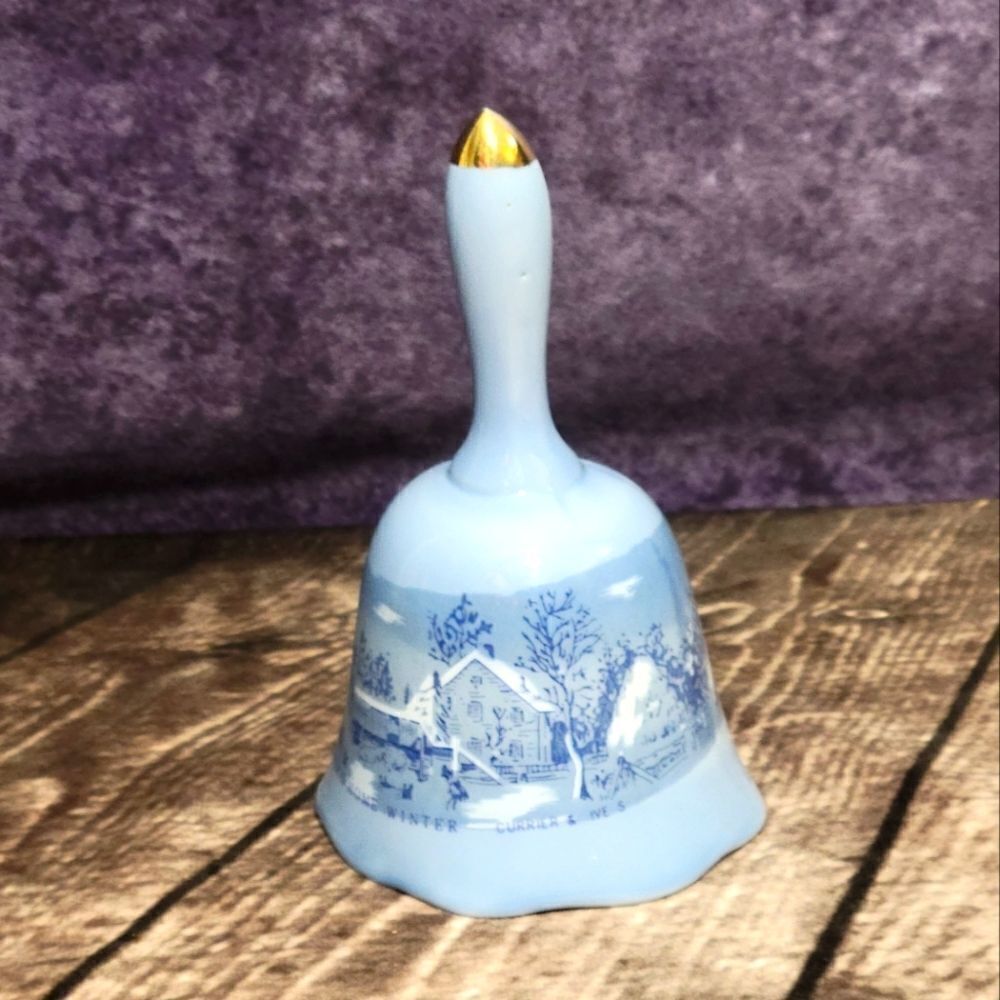 Currier & Ives Blue Bell‎
